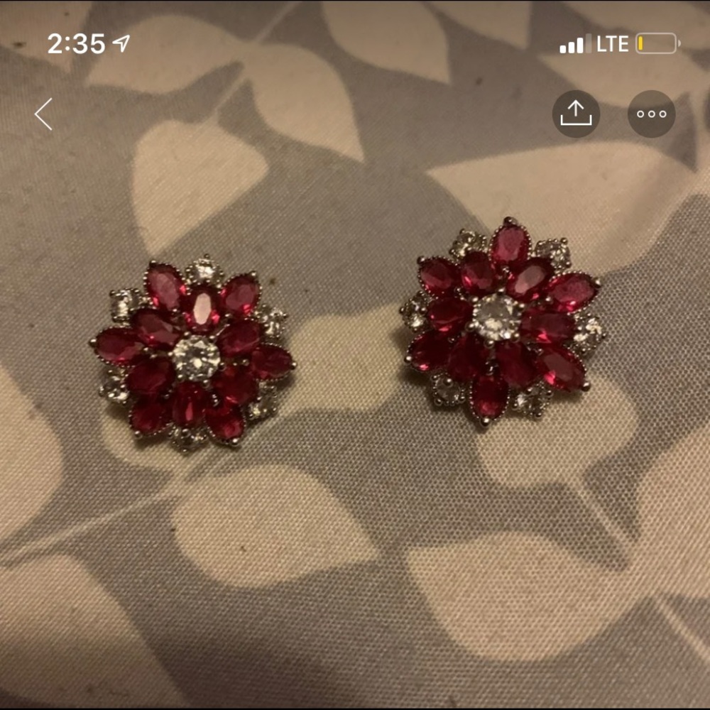 Flower earrings